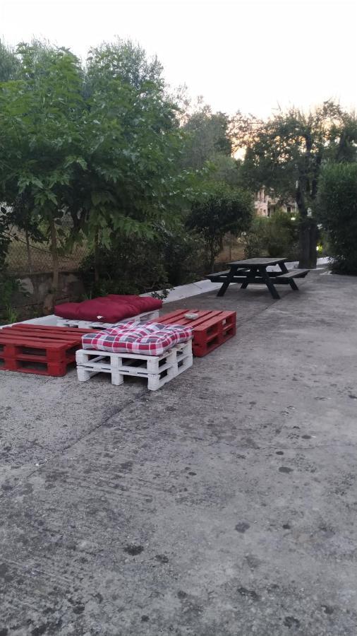 Dassia Green Apartments